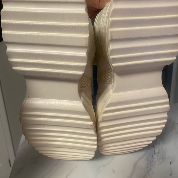 NWOT - Stone Airtex Panel Chunky Wave Sole Sneakers - 9 - Picture 4 of 4